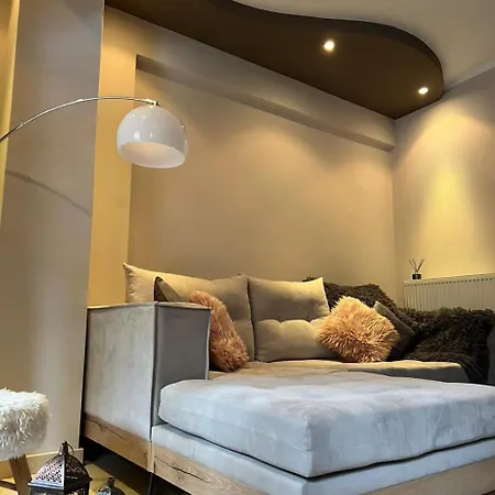 Kalavryta's Cozy Loft Appartamento