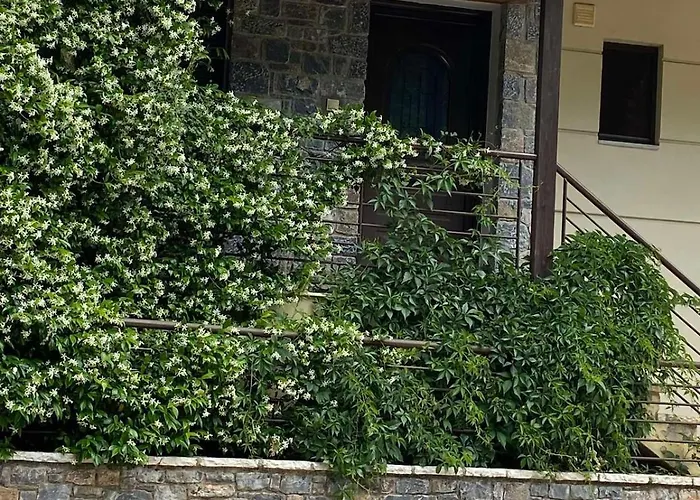 Kalavryta's Cozy Loft Apartamento Kalavryta